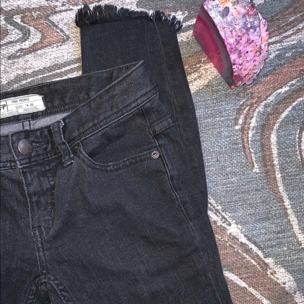 Free People size 25 black skinny denim